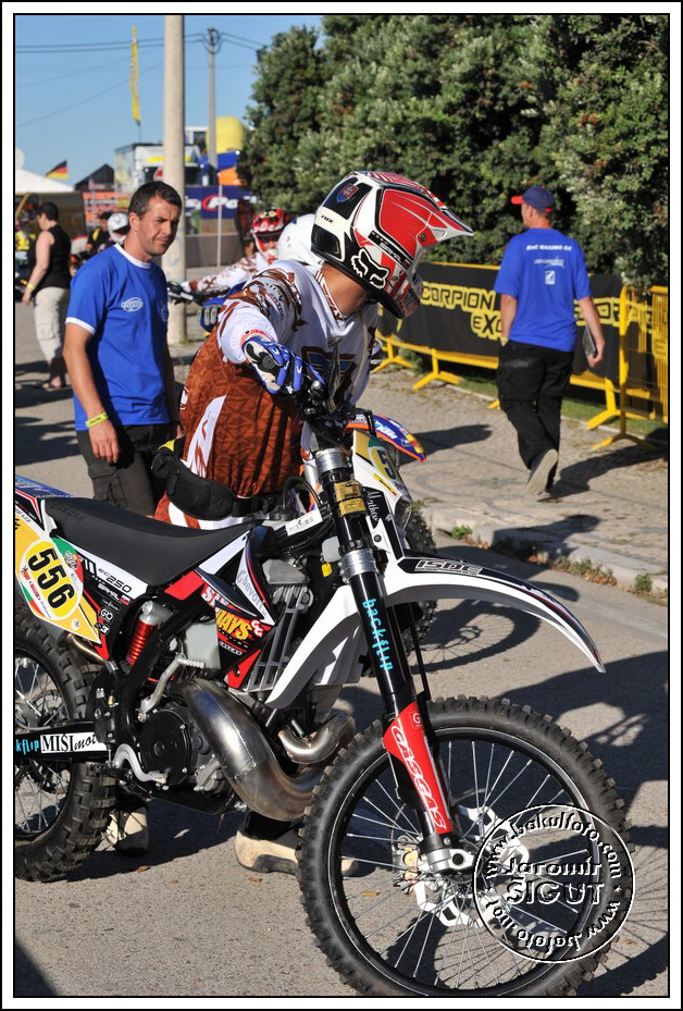1den_0334.jpg