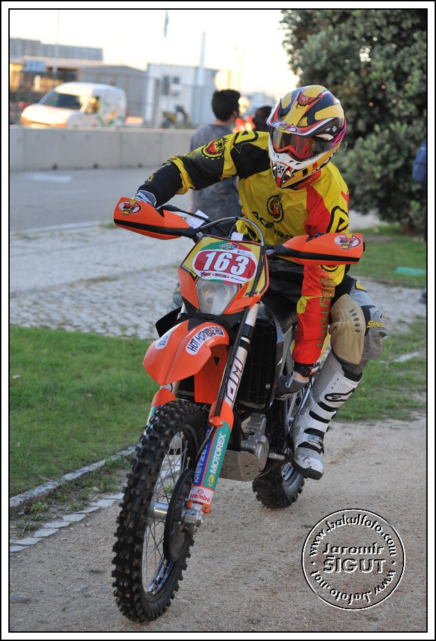 1den_0075.jpg