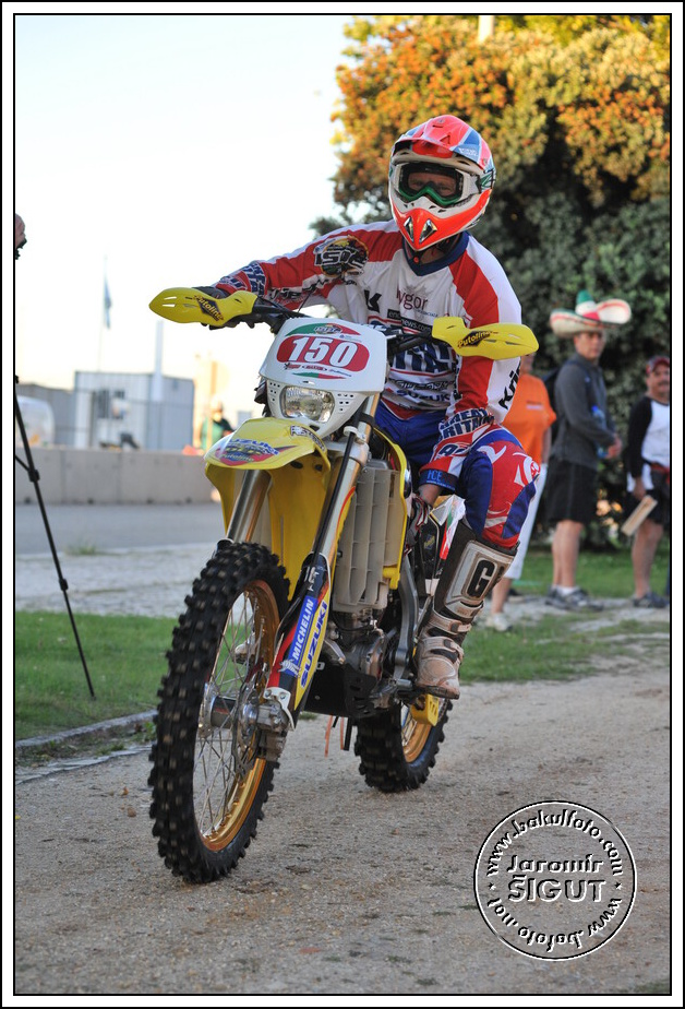 1den_0076.jpg